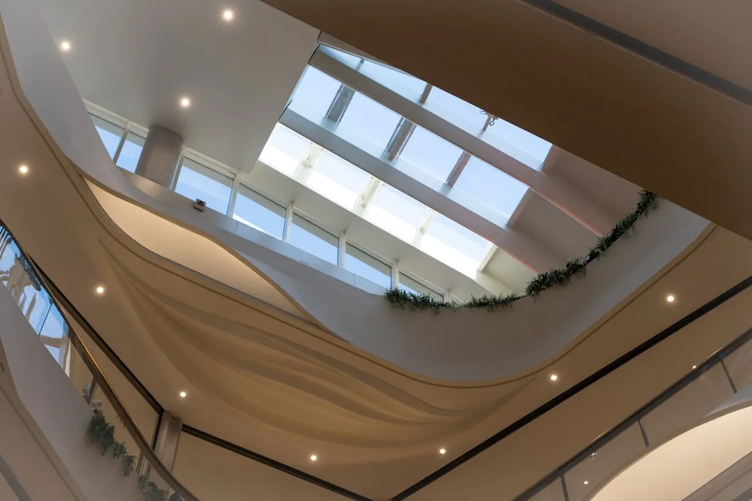 贵州贸易服务中五金交电与建材产品的技术规格对比