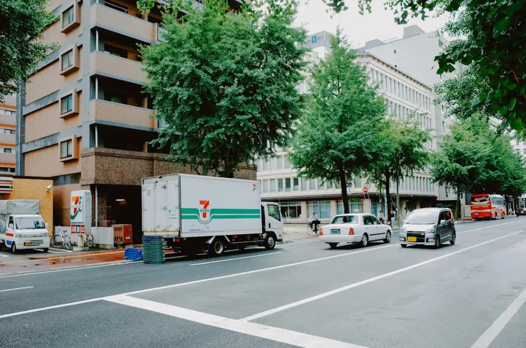 贵州贸易行业观察：日用百货批发渠道的整合趋势与采购策略分析